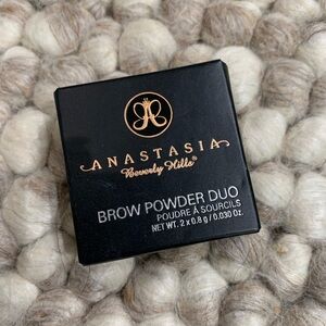 Anastasia Brow powder duo soft brown new!